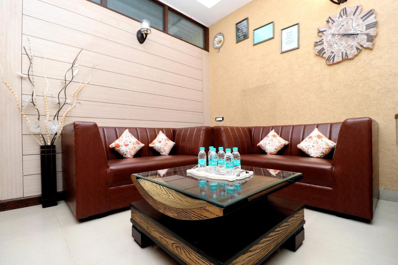OYO 14832 Hotel Rooftop Panchkula Exterior foto